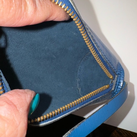 Louis Vuitton - mini Papillon pouch - excellent used condition - Blue Epi - Picture 6 of 14